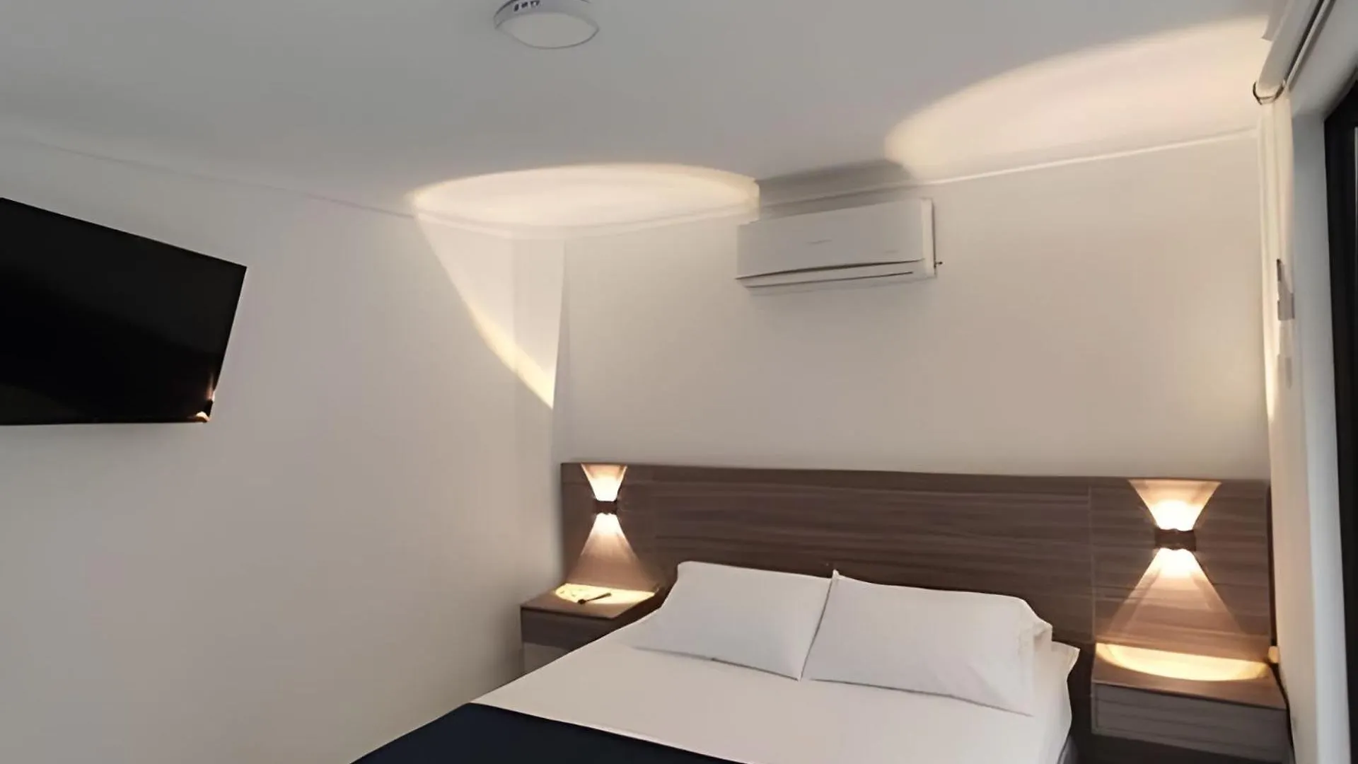 Amplios Apartamentos San Fernando Cerca A Centros Medicos Cali 0*,  Colombia