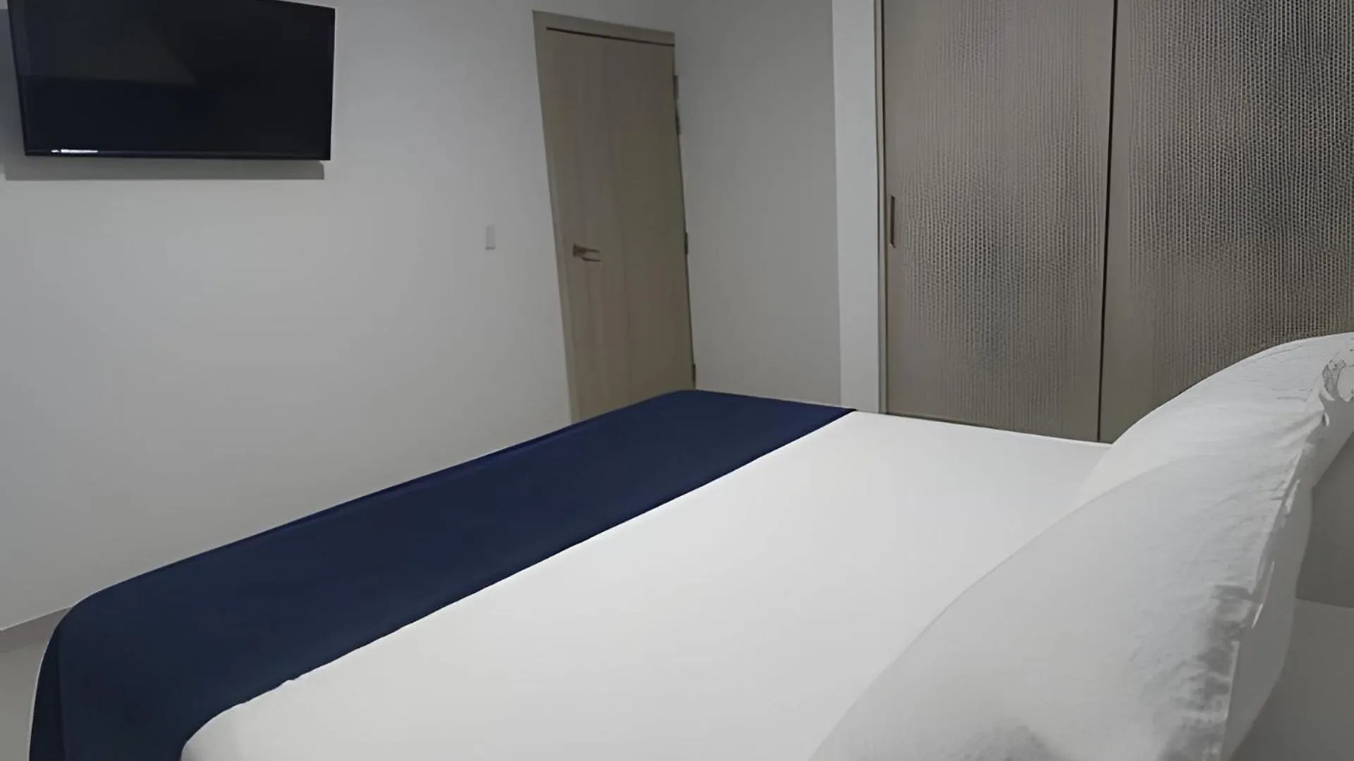 Amplios Apartamentos San Fernando Cerca A Centros Medicos Cali