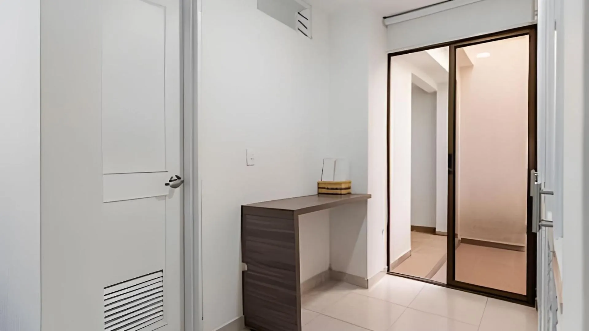 Amplios Apartamentos San Fernando Cerca A Centros Medicos Cali Colombia