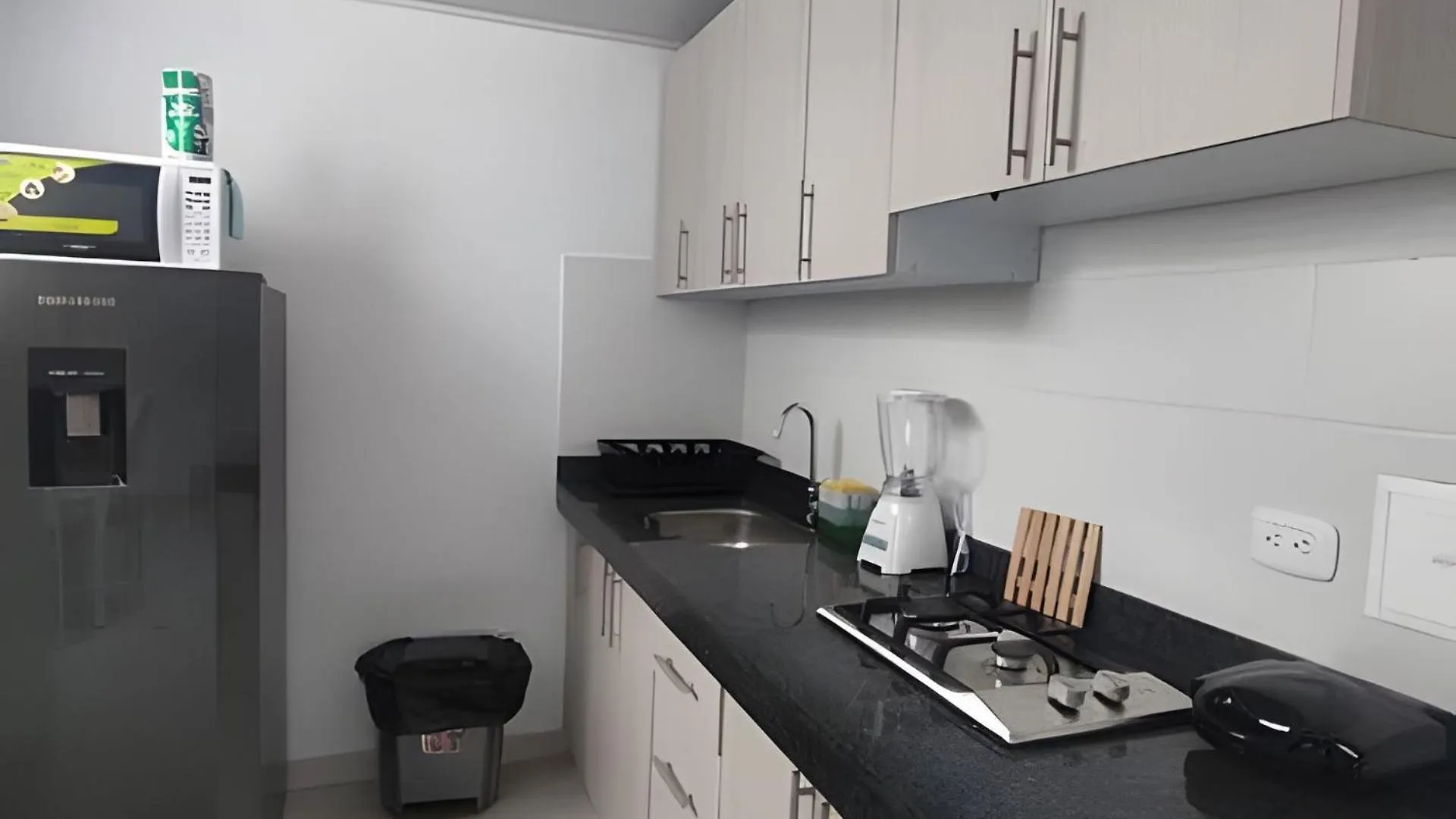 Amplios Apartamentos San Fernando Cerca A Centros Medicos Cali