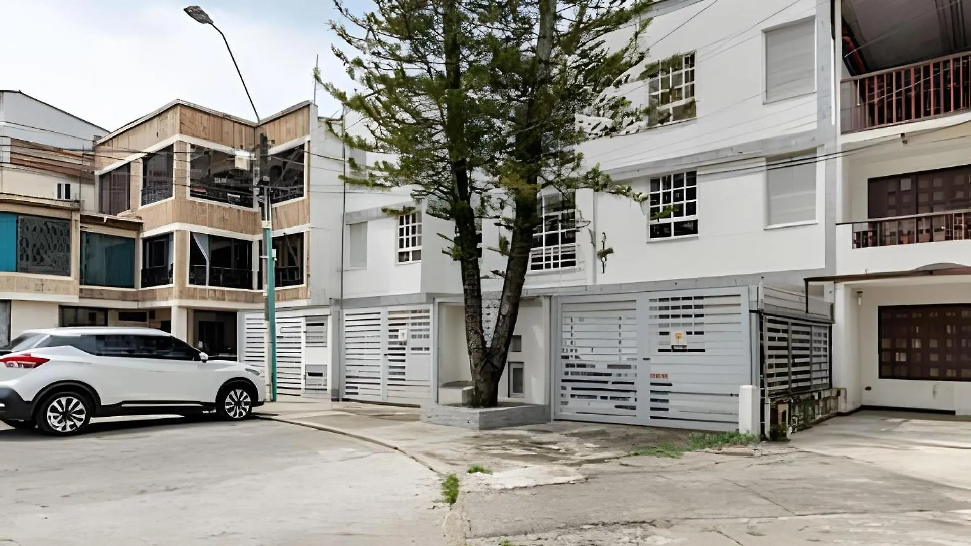 Amplios Apartamentos San Fernando Cerca A Centros Medicos Cali
